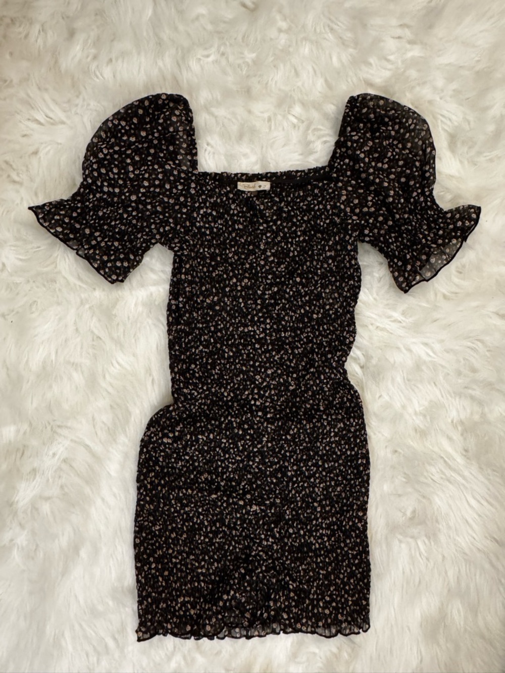 Blush J Black Floral Smocked Puff Sleeve Mini Dress Size L - Picture 2 of 9